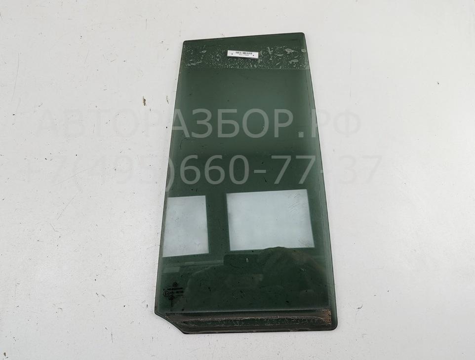 Стекло двери задней правой (форточка)