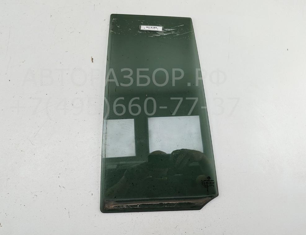 Стекло двери задней левой (форточка)