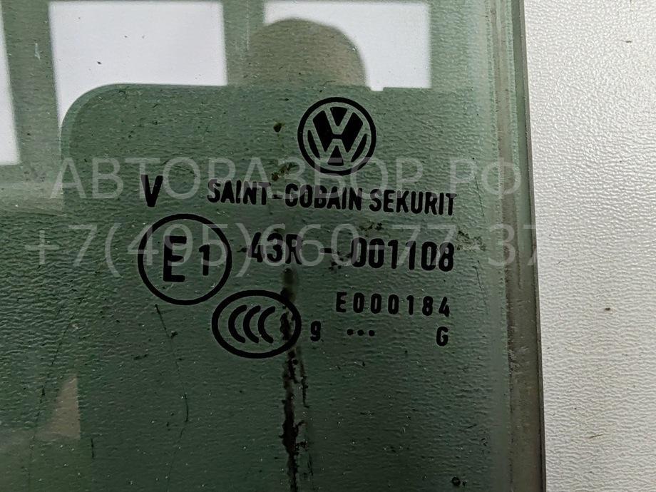 Стекло двери задней левой (форточка)