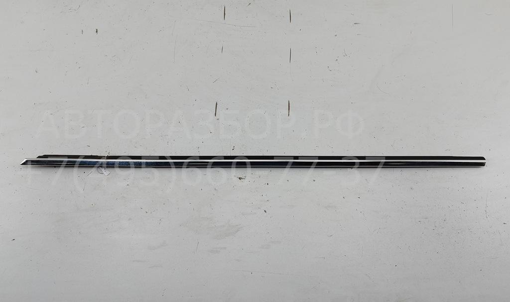 Накладка стекла переднего левого