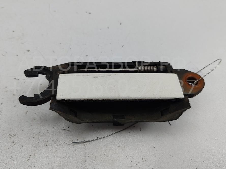 Ручка двери передней наружная правая