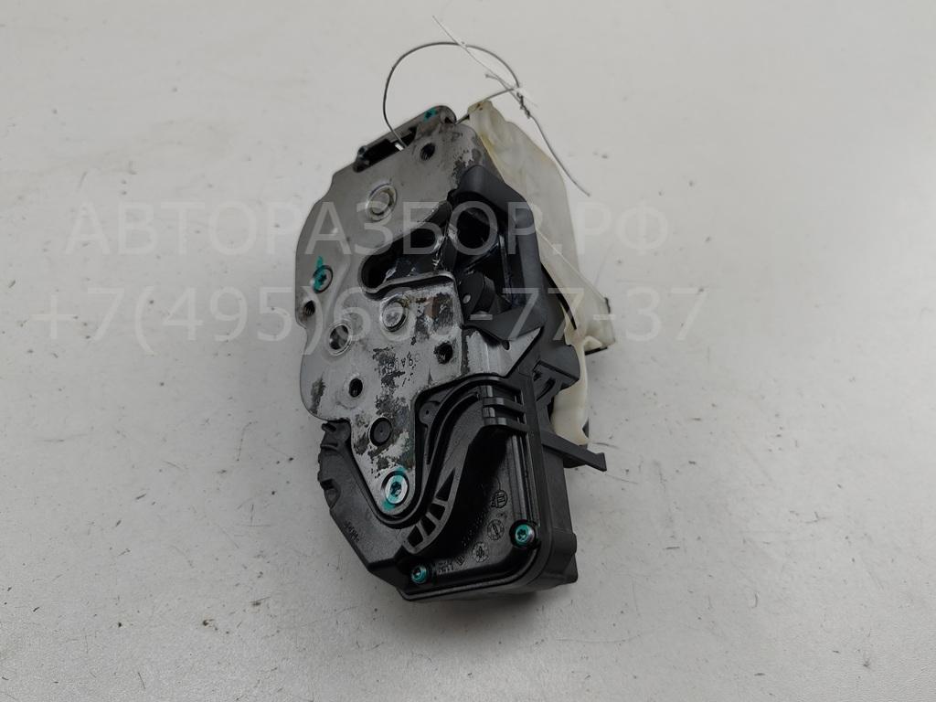 Замок двери передней правой