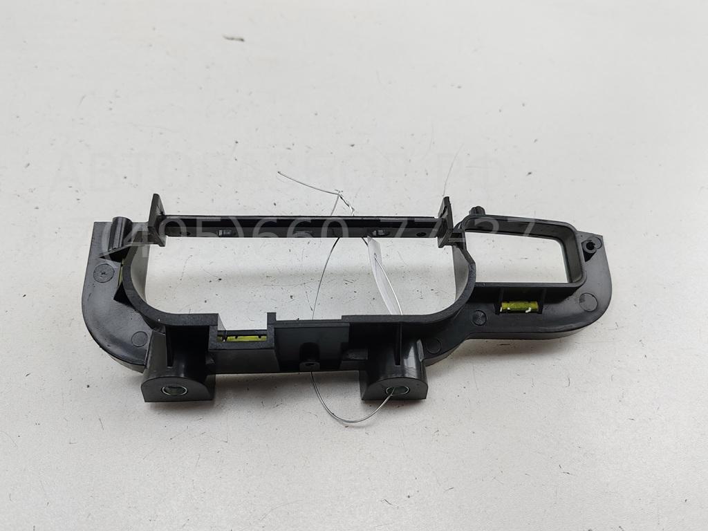 Ручка двери задней внутренняя левая