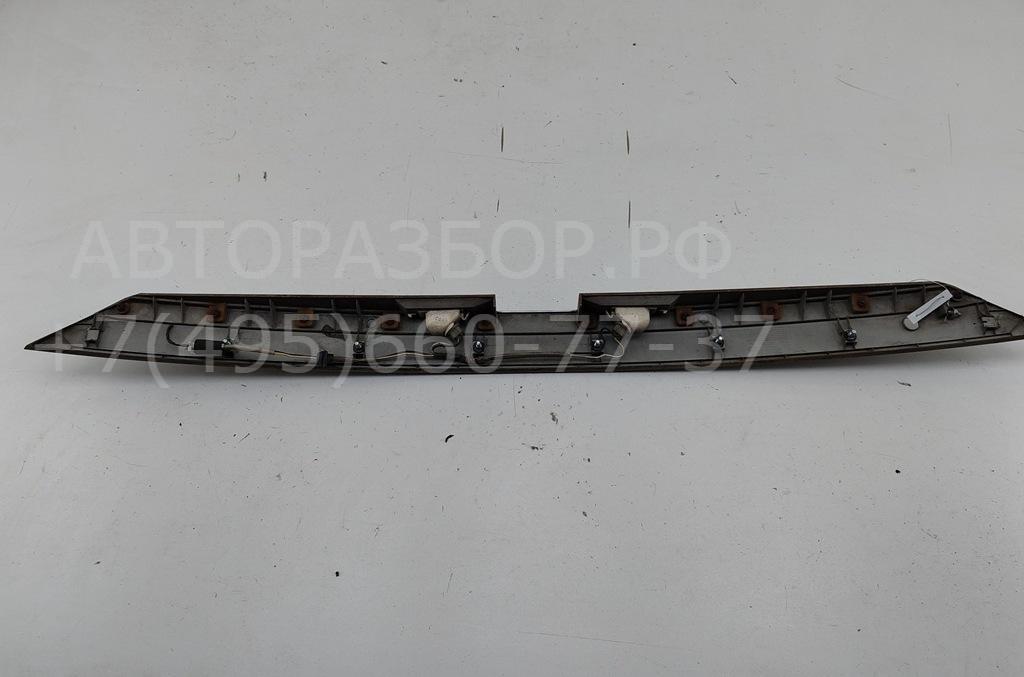 Накладка крышки багажника