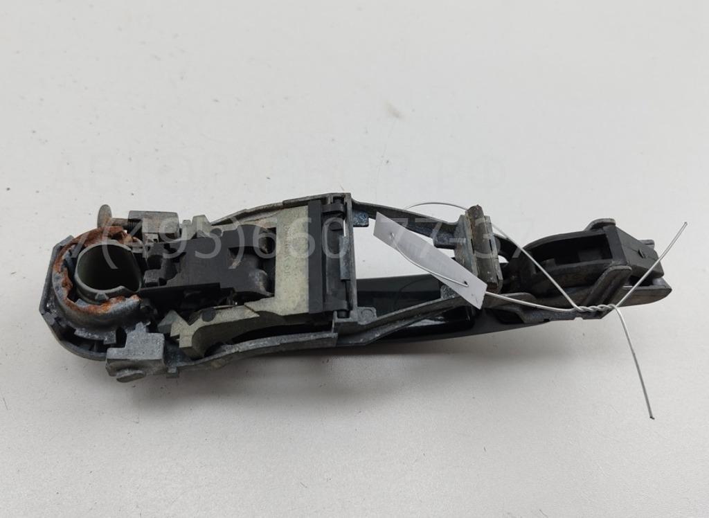 Ручка двери передней наружная правая