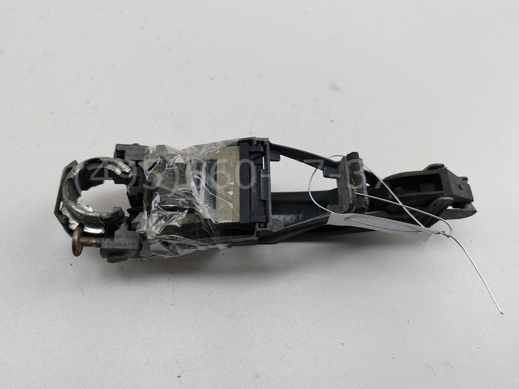 Ручка двери передней наружная левая