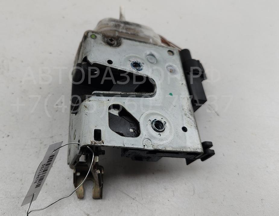 Замок двери передней правой