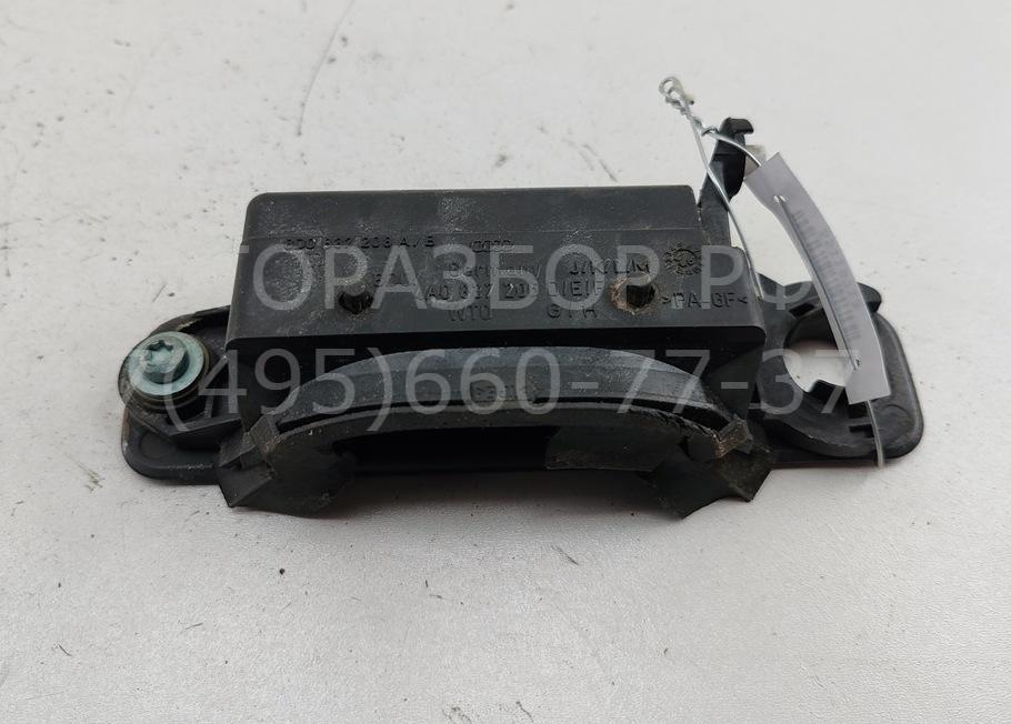 Ручка двери передней наружная правая