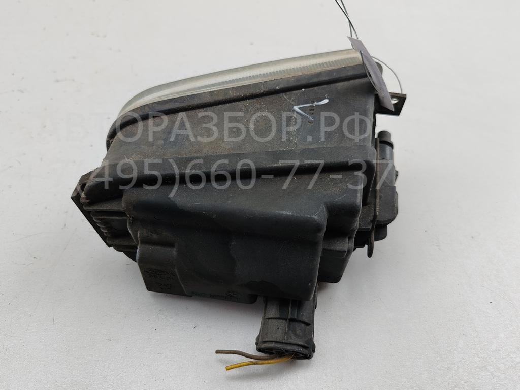 Фара противотуманная левая