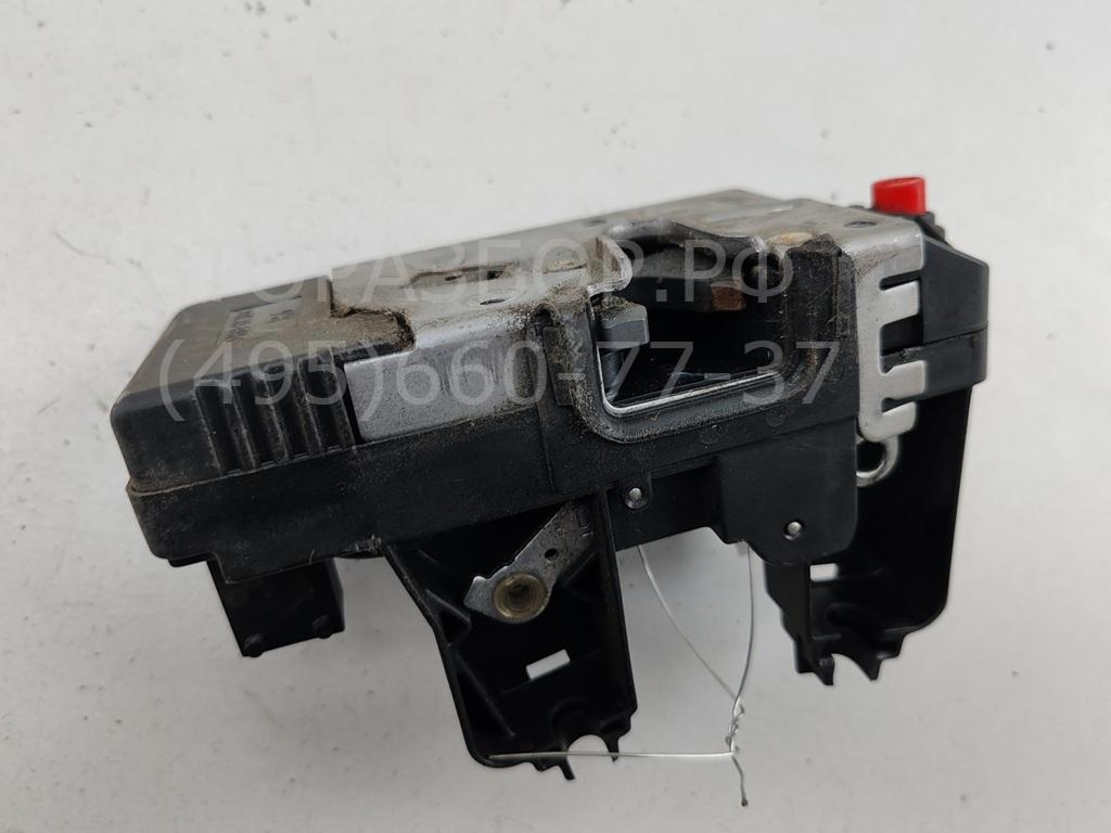 Замок двери задней правой