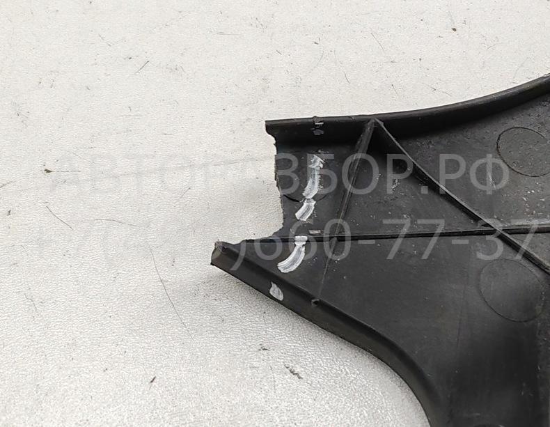 Кронштейн фар правый