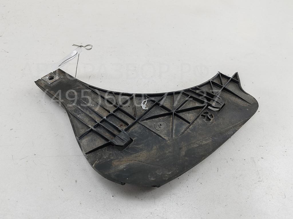 Кронштейн фар правый