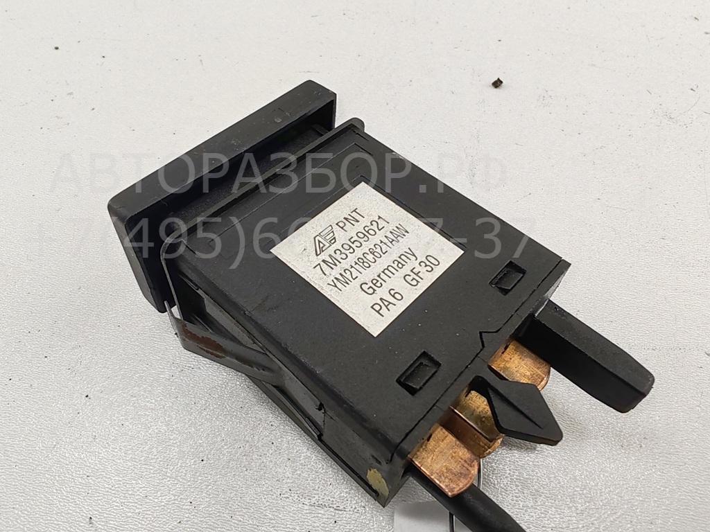 Кнопка обогрева заднего стекла