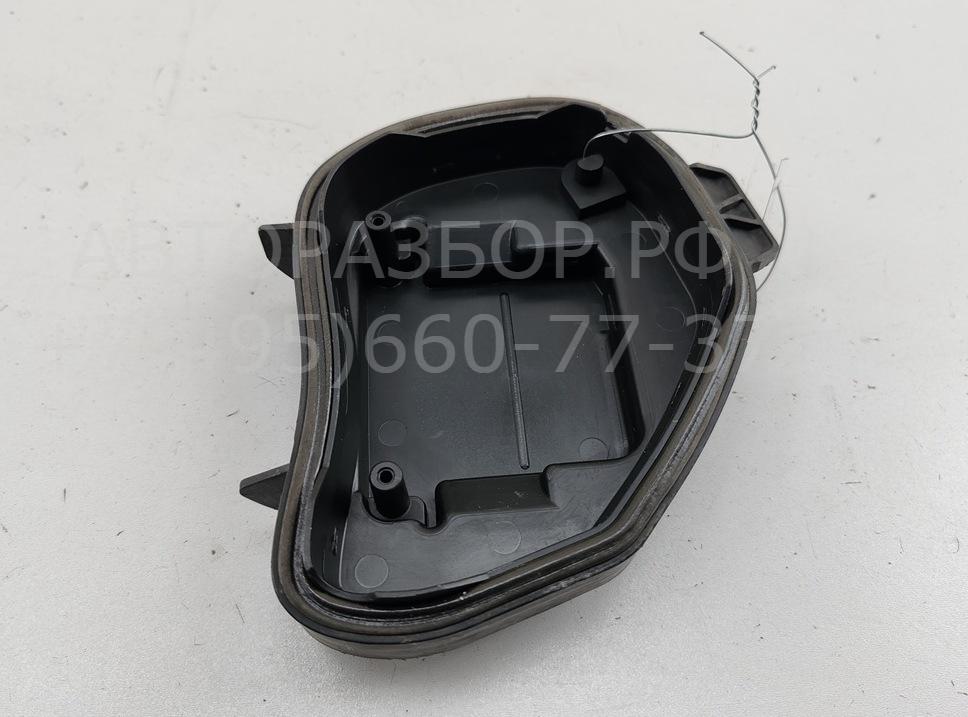 Крышка фары левой