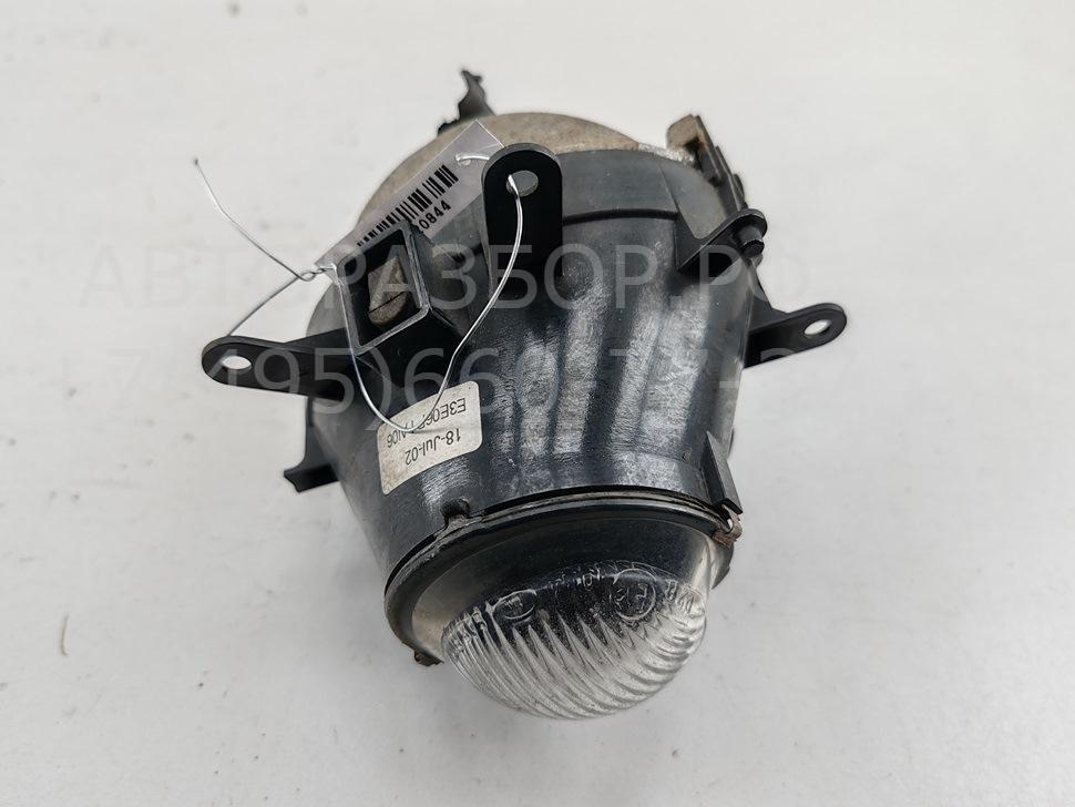 Фара противотуманная правая