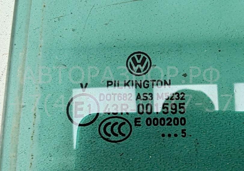 Стекло двери задней правой