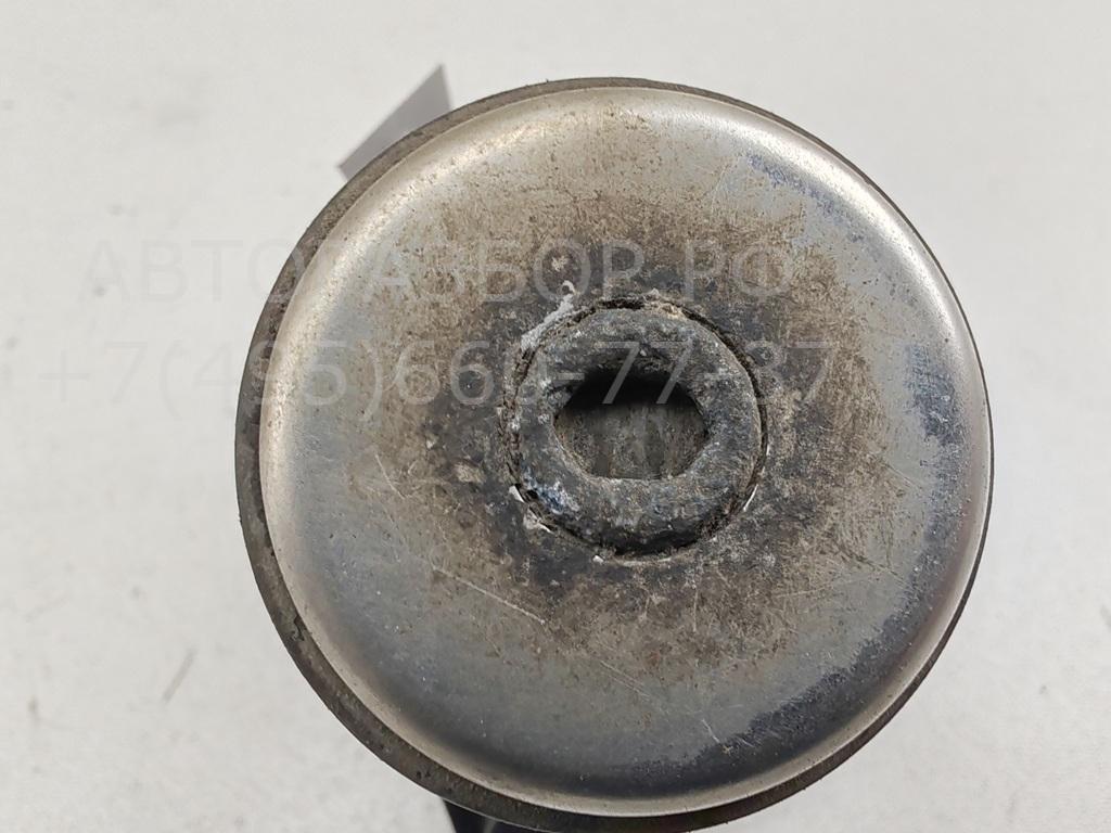 Вставка замка багажника