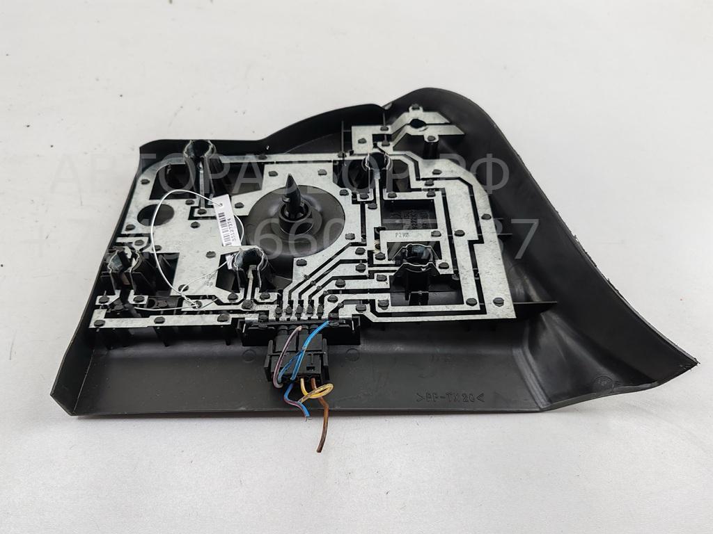 Плата заднего фонаря левого