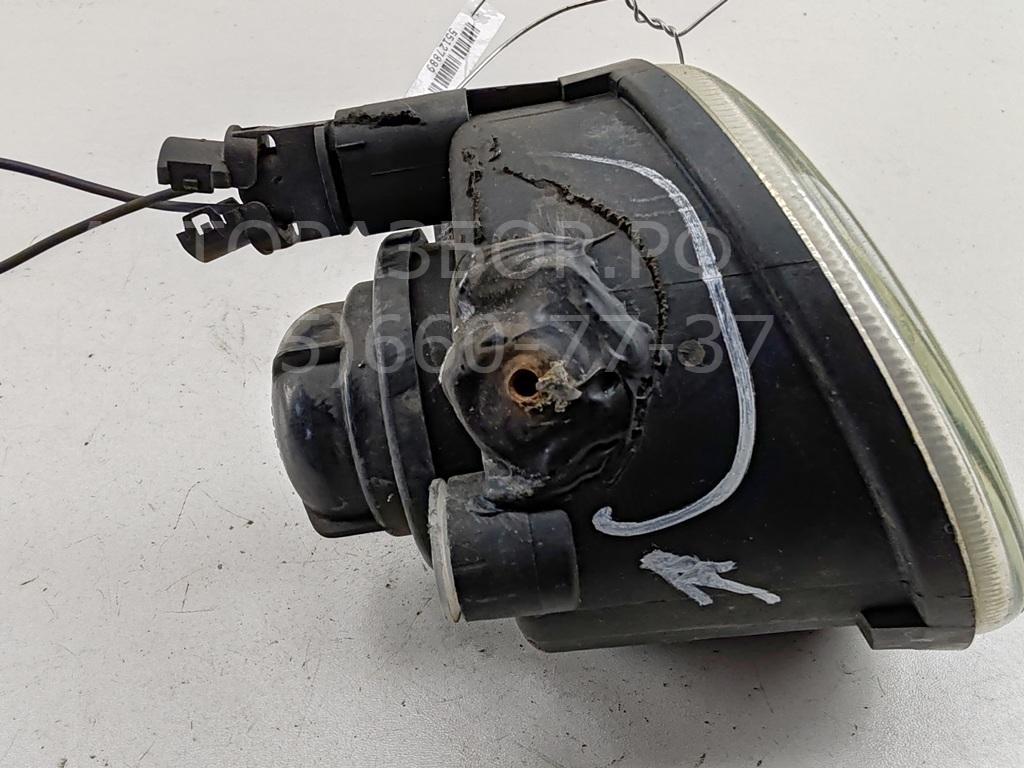 Фара противотуманная правая