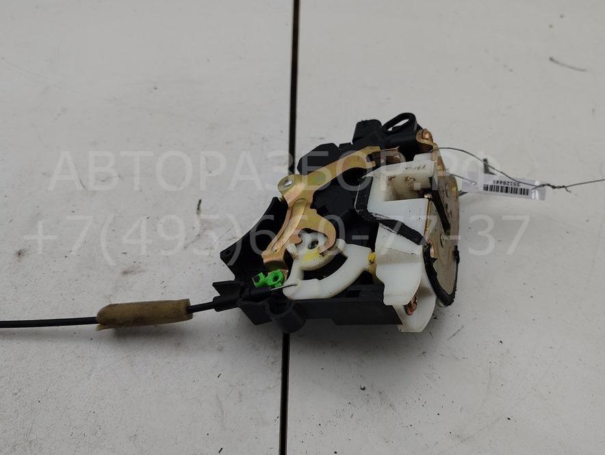 Замок двери передней левой