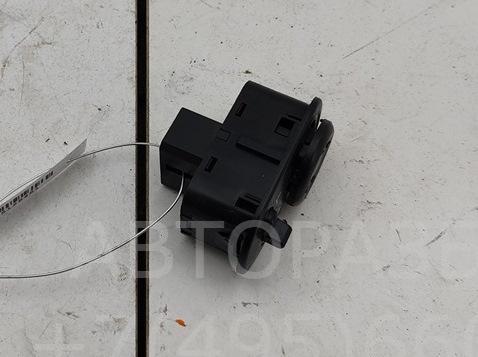 Кнопка регулировки зеркала