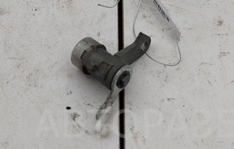 Вставка замка двери