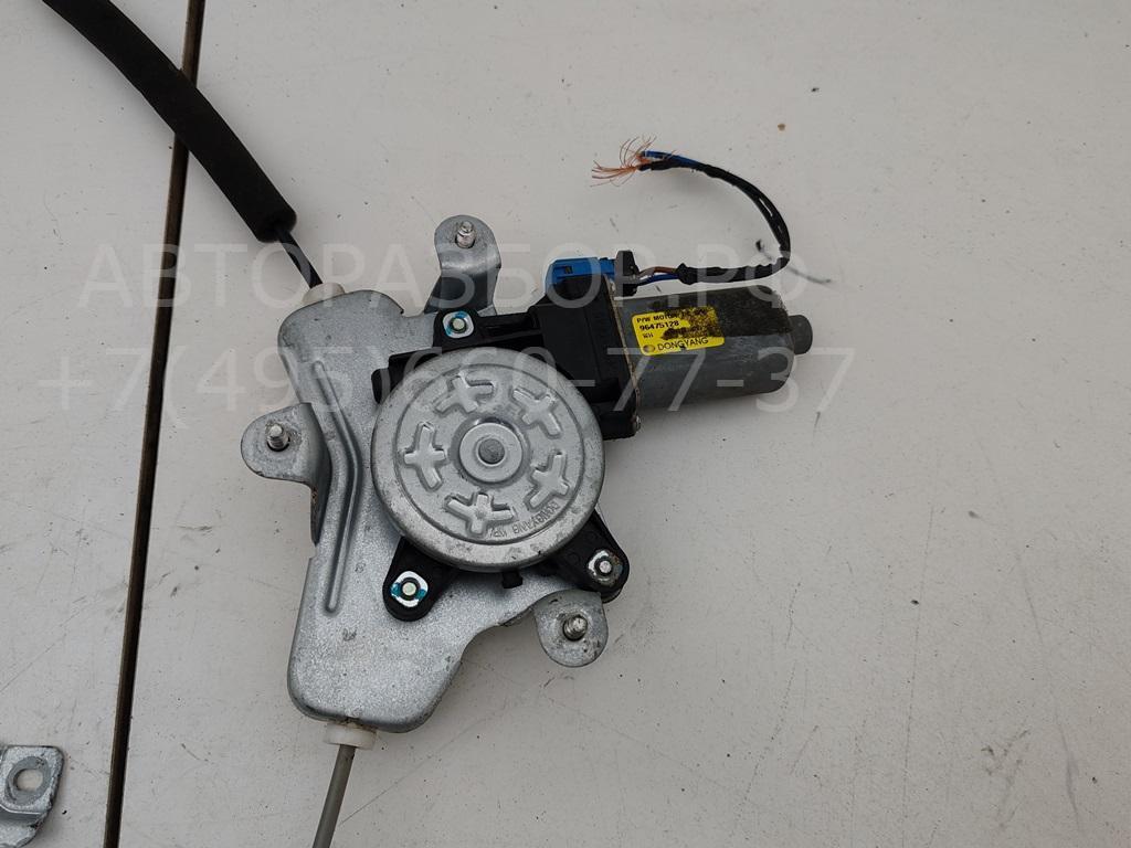 Стеклоподъемник электр. передний левый