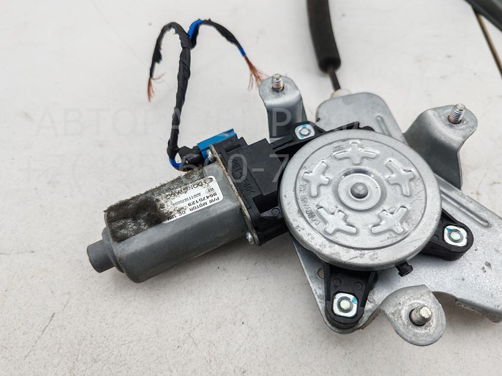 Стеклоподъемник электр. передний правый