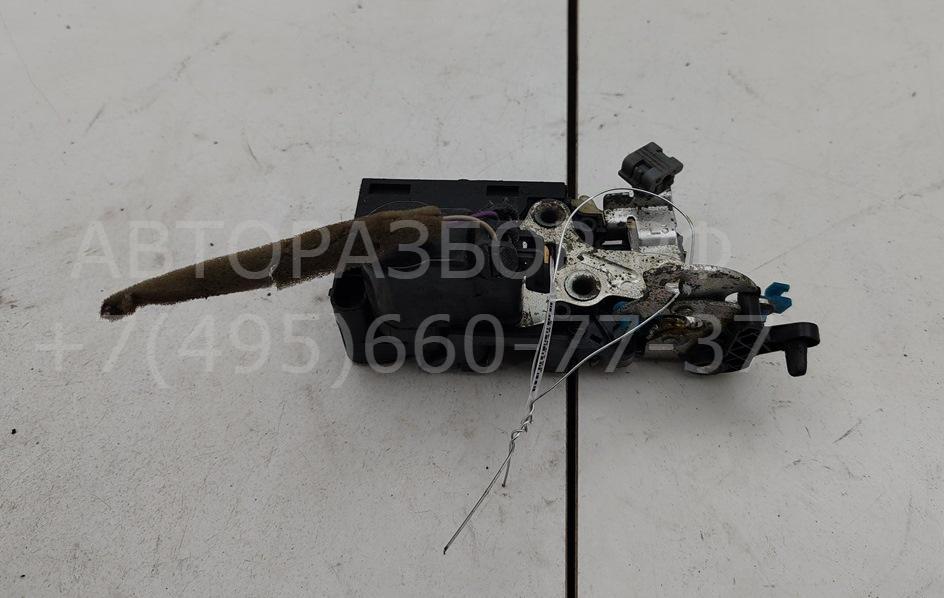 Замок двери задней левой