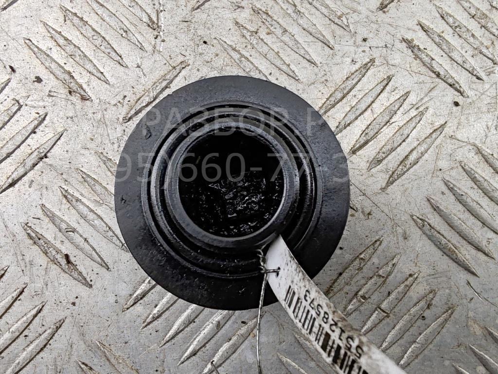 Крышка маслозаливной горловины