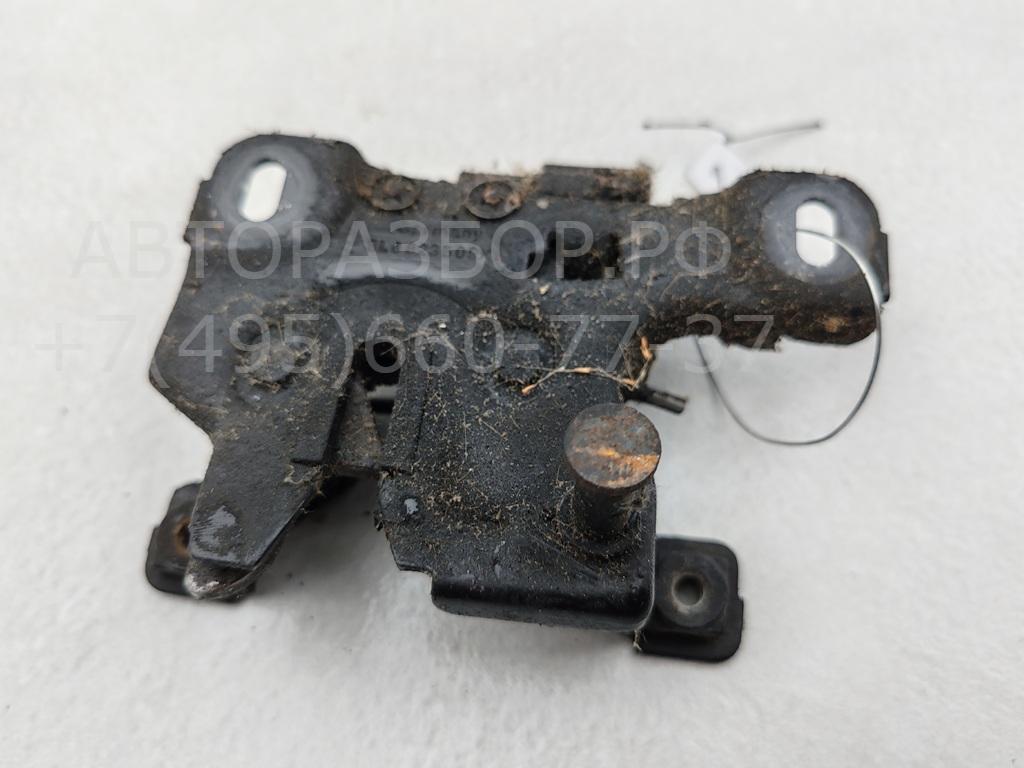 Замок капота