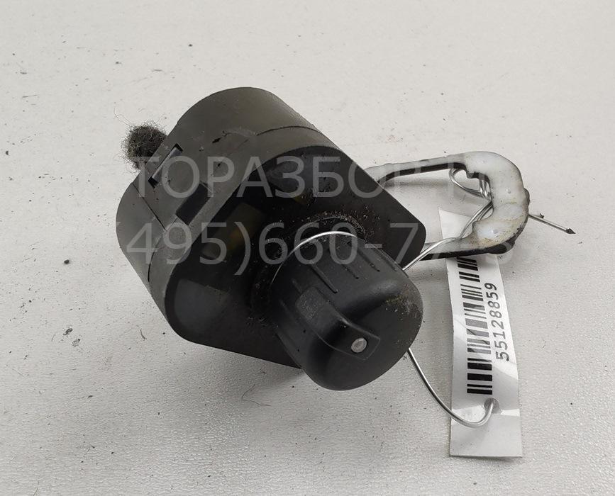 Кнопка регулировки зеркала