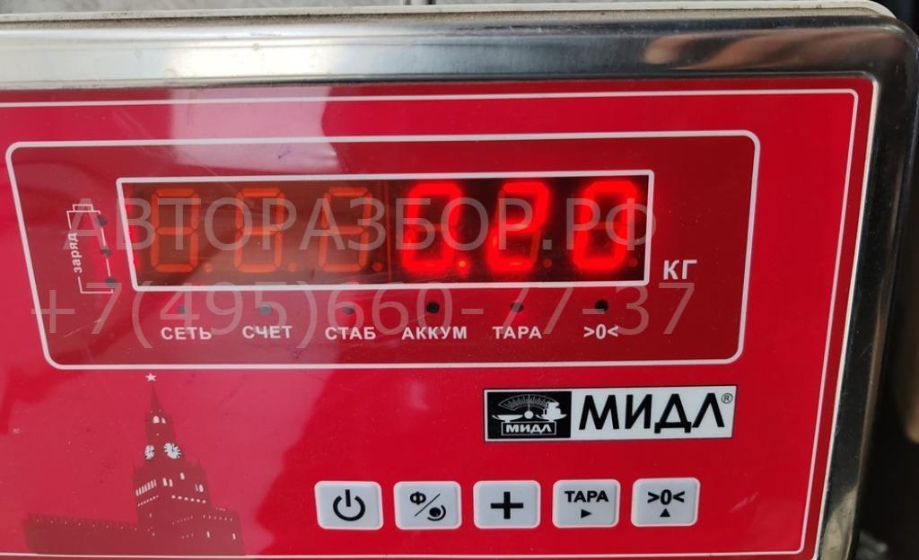 Молдинг двери передней левой