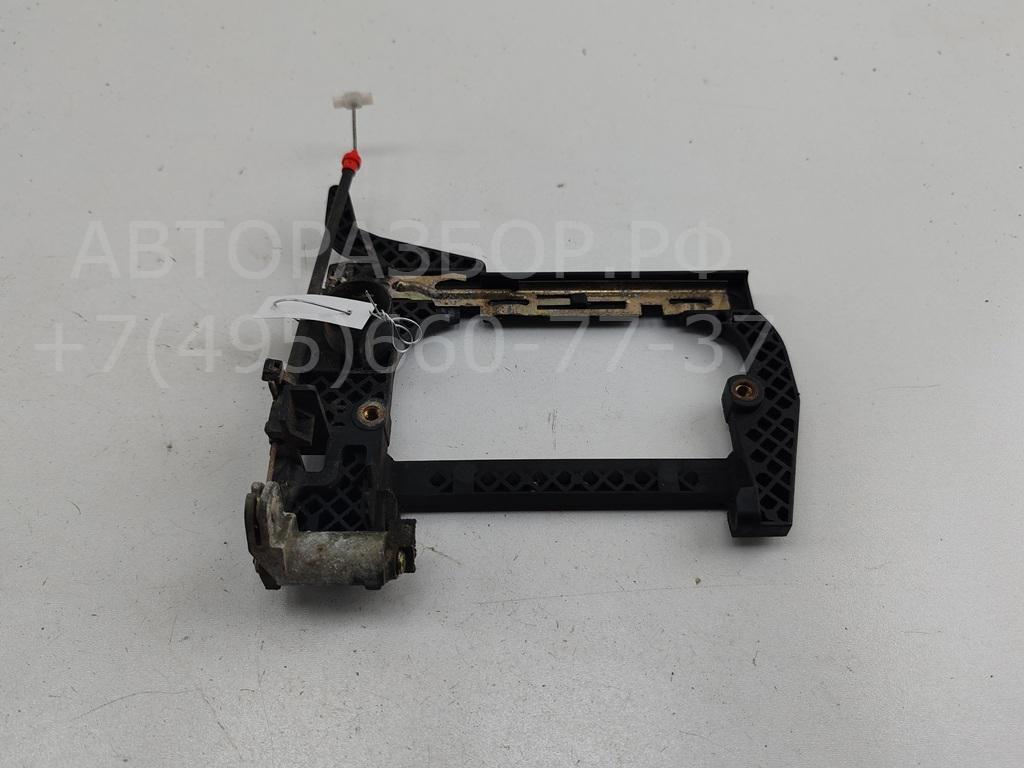 Корпус ручки передней двери