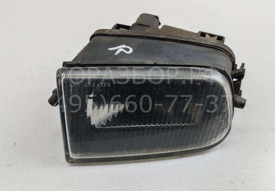 Фара противотуманная правая