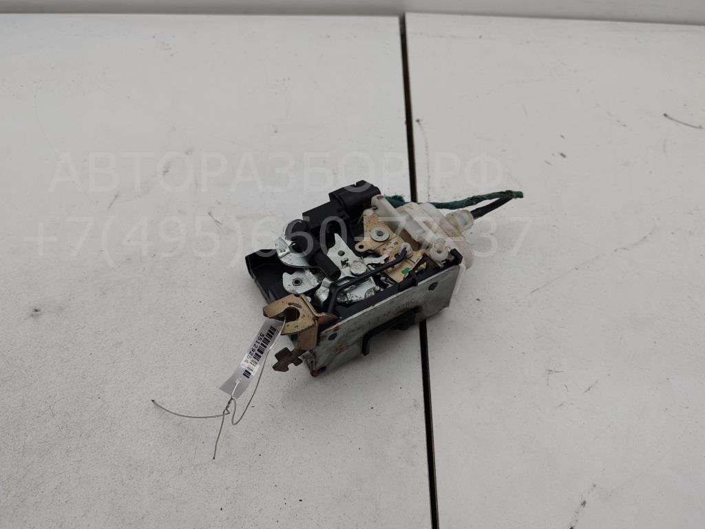 Замок двери передней правой