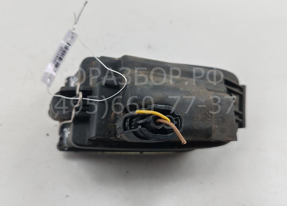 Фара противотуманная правая