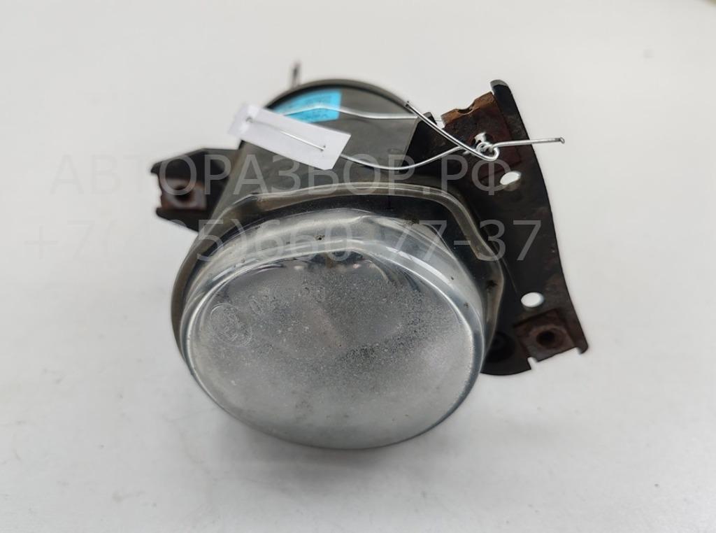 Фара противотуманная правая