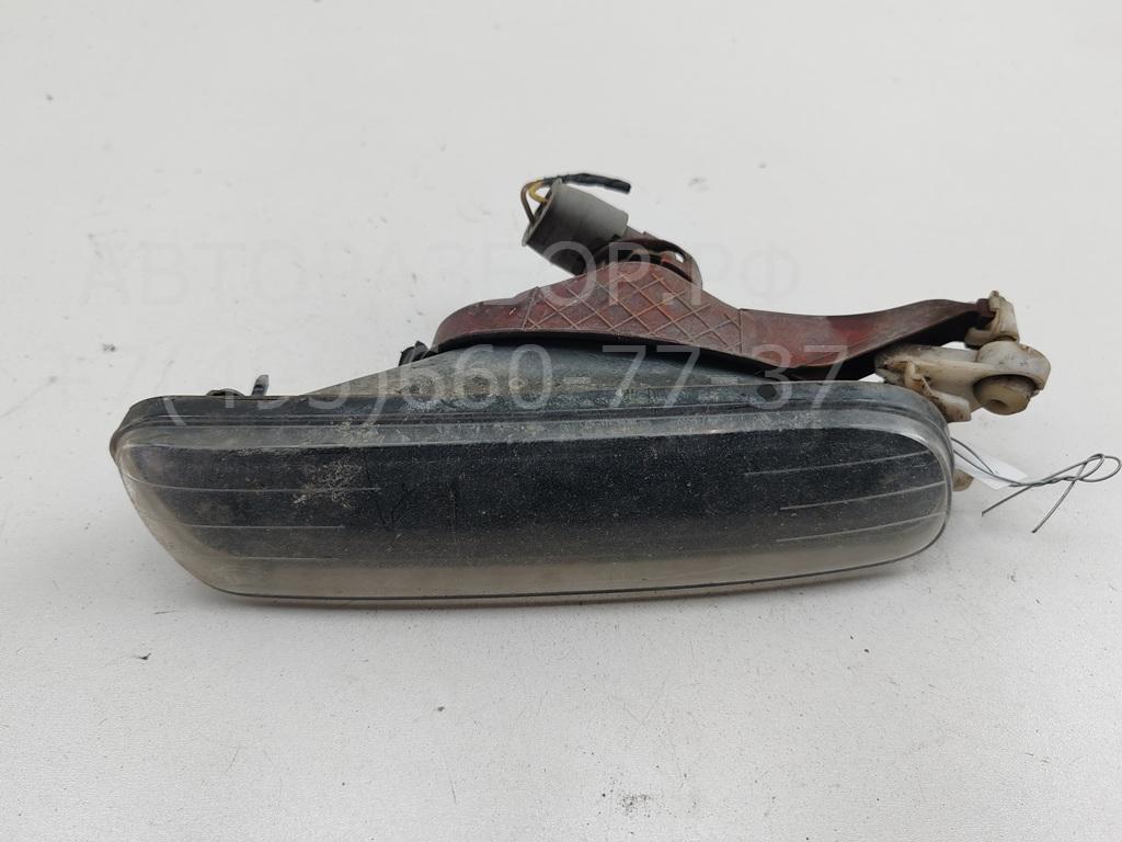 Фара противотуманная правая