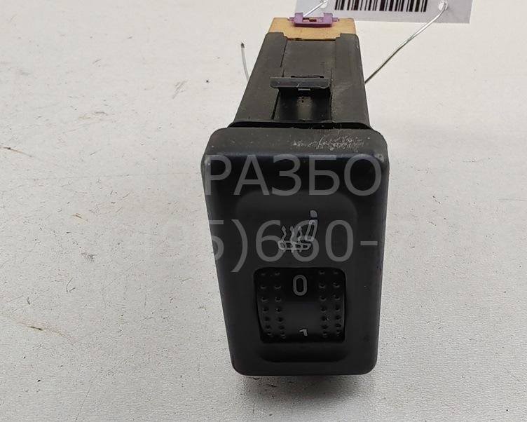 Кнопка обогрева сидений