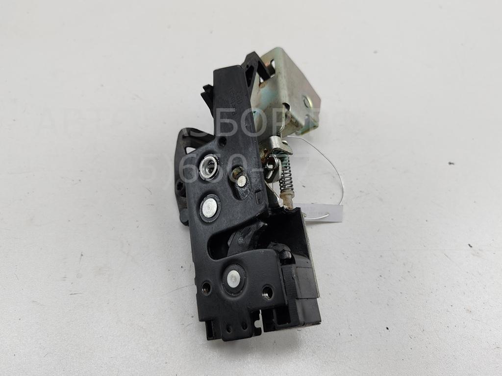 Замок двери задней левой