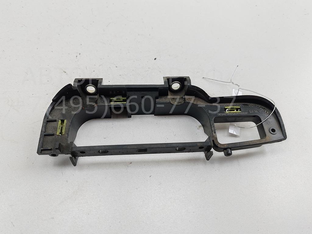 Ручка двери задней внутренняя левая