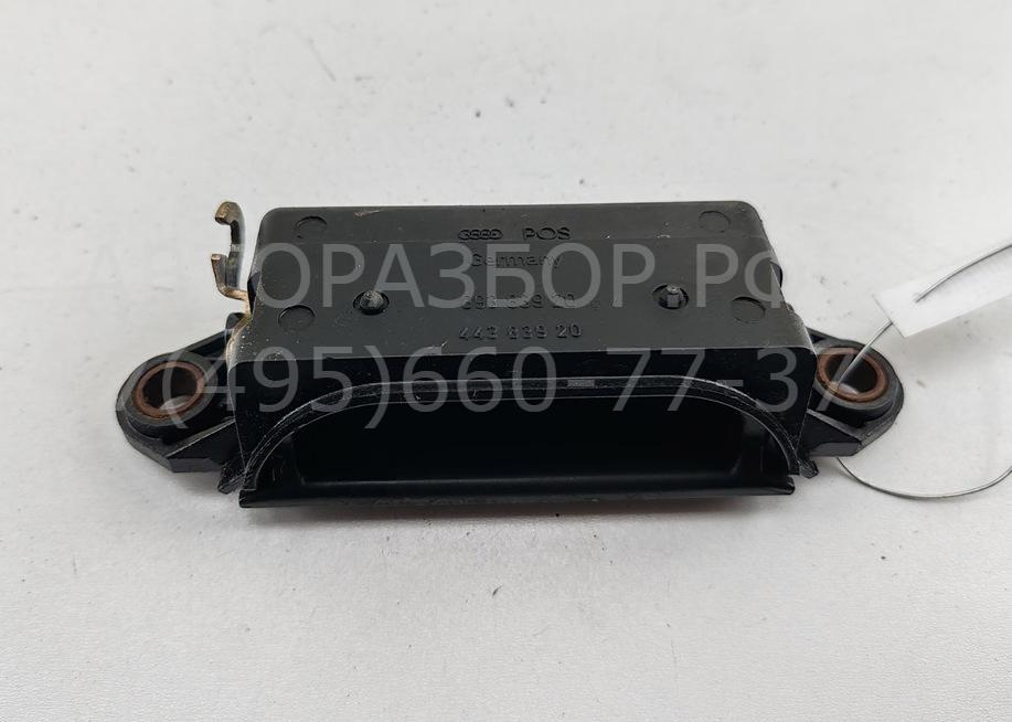 Ручка двери задней наружная левая