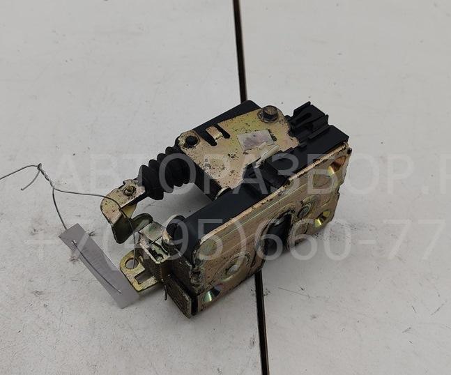 Замок двери передней правой