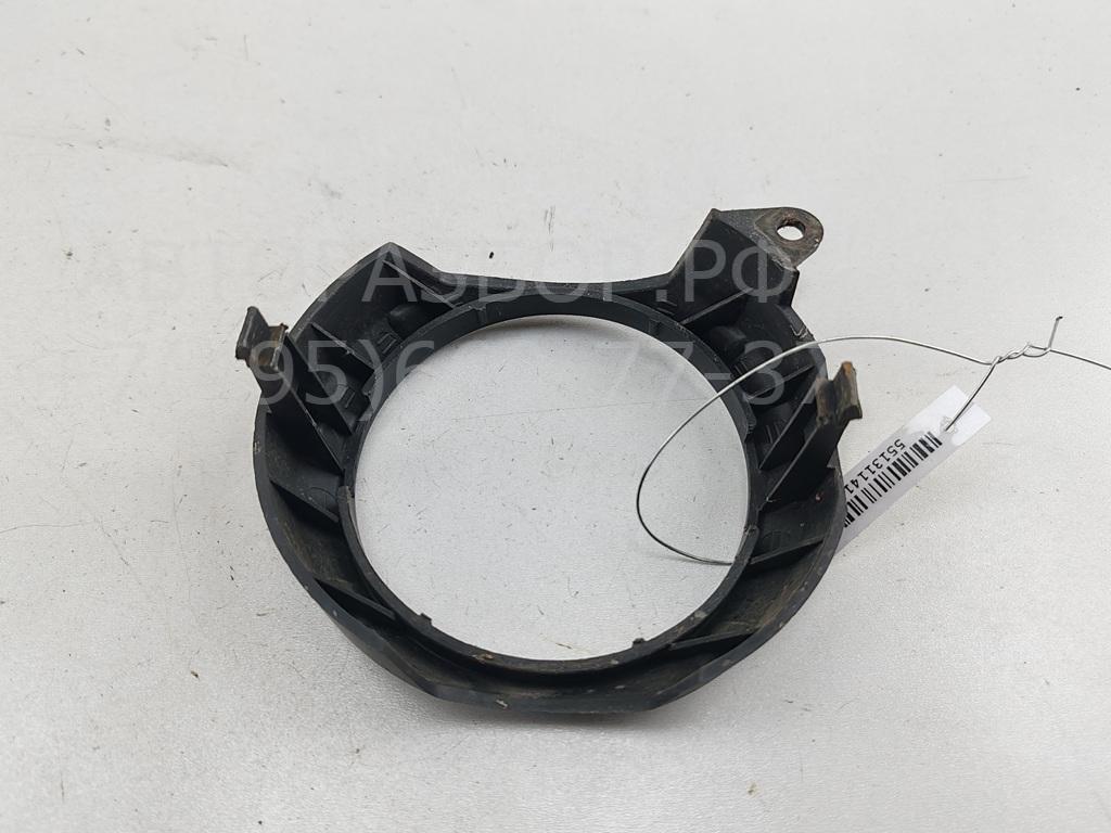 Рамка противотуманной фары левой