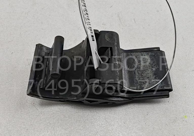 Кронштейн радиатора