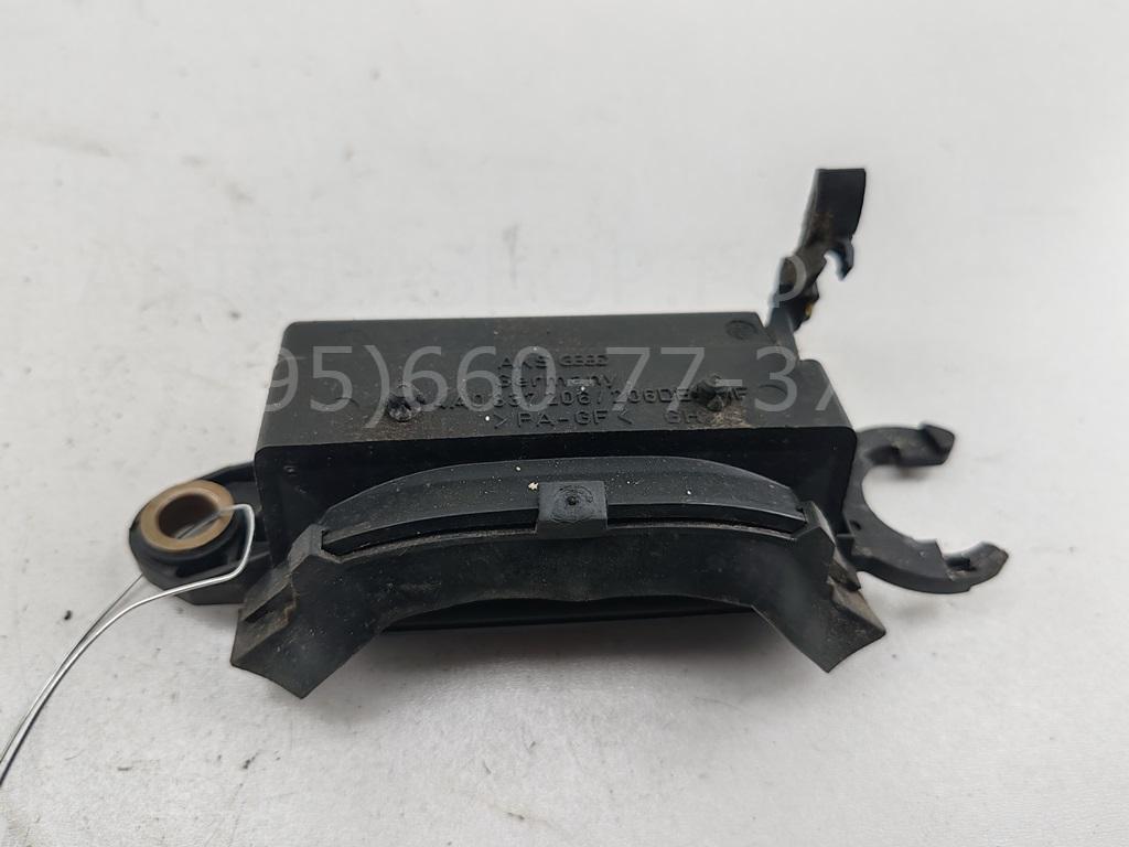 Ручка двери передней наружная правая