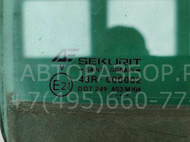 Стекло двери задней правой
