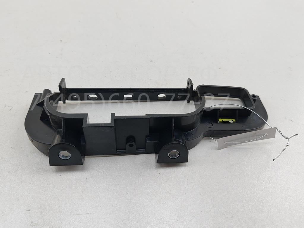 Ручка двери задней внутренняя левая