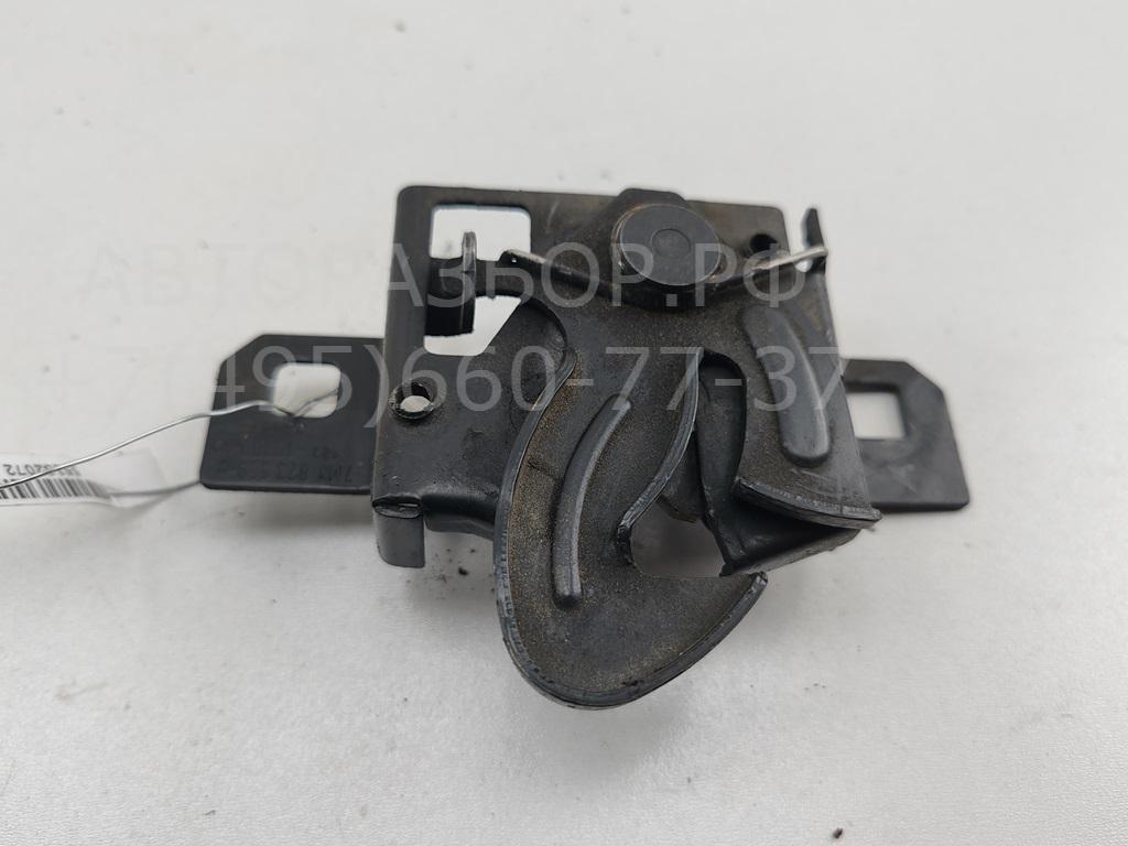 Замок капота